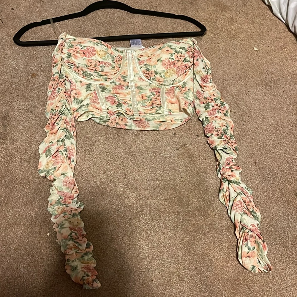 Floral elegant crop top